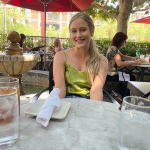 Meet your Posher, Brittney